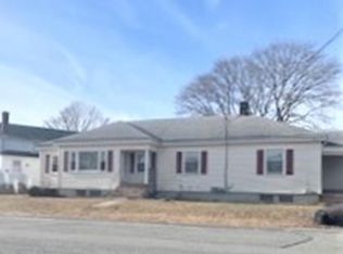 8 Shirley St, Fairhaven, MA 02719