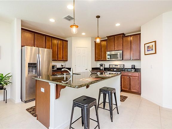 4th image of 2793 Monticello Way