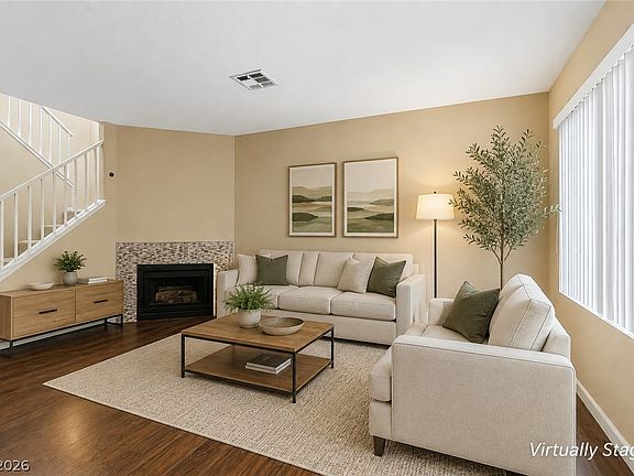 5th image of 2209 Short Pine Dr