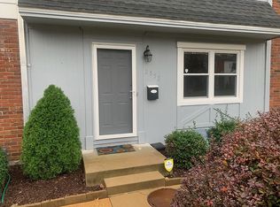 2552 Grayland Walk, Saint Louis, MO