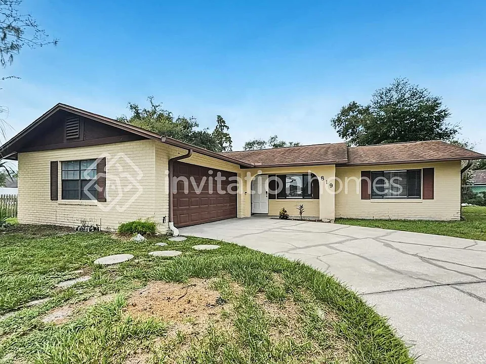 819 Centerwood Ct
