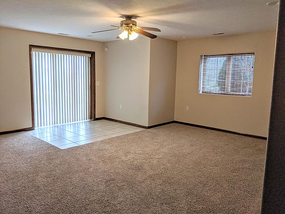 4th image of 56190 Grande Oak Ln #1