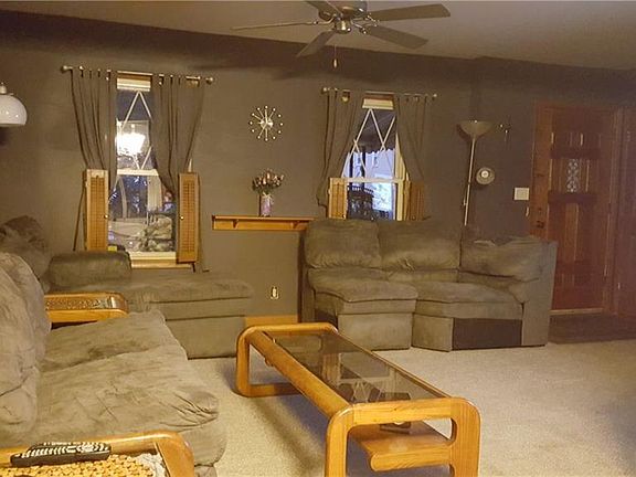 3rd image of 66 Mayville Ave