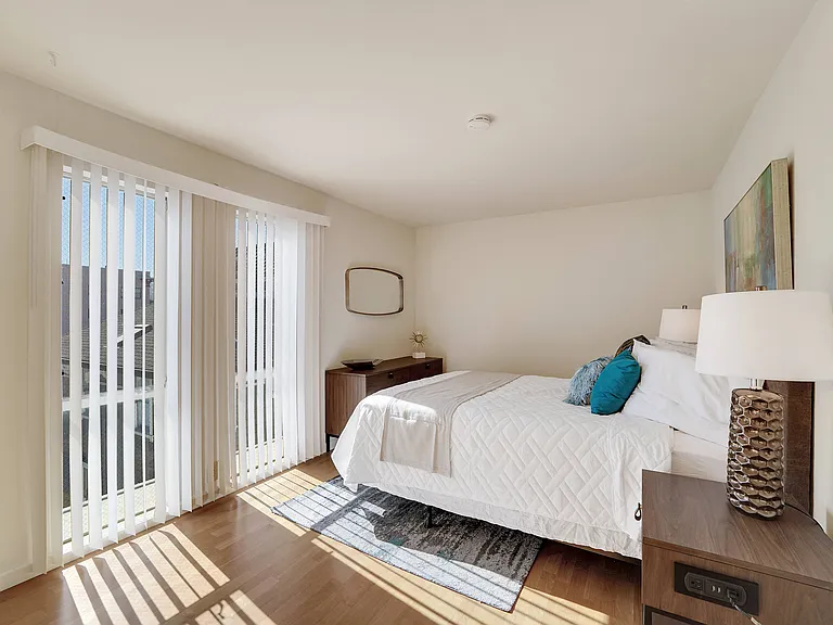 Berkeley Park Apartments — Photo 51