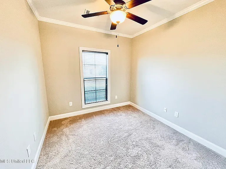 110 Countrywood Pl — Photo 11