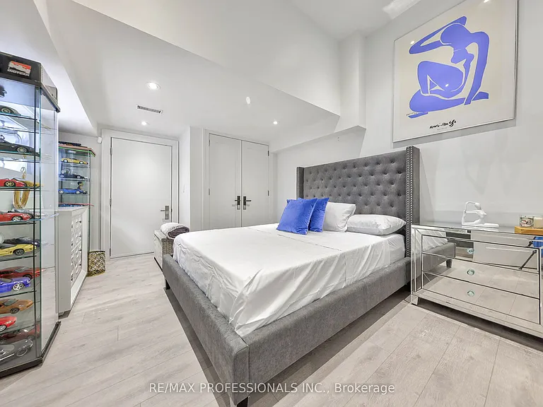 29 Avon Park Dr — Photo 43