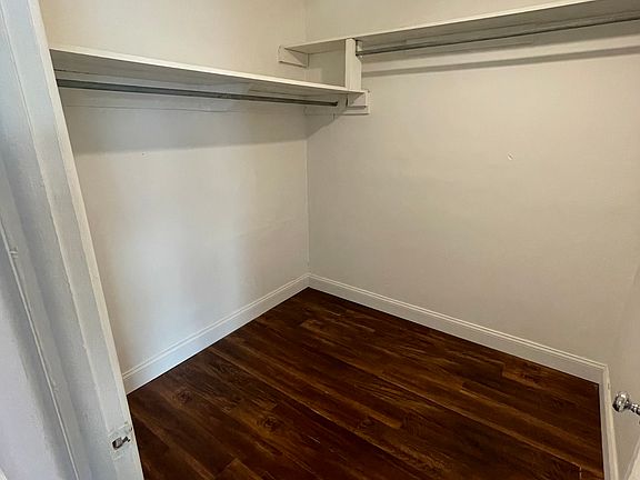 4th image of 26 Carmalt St #39