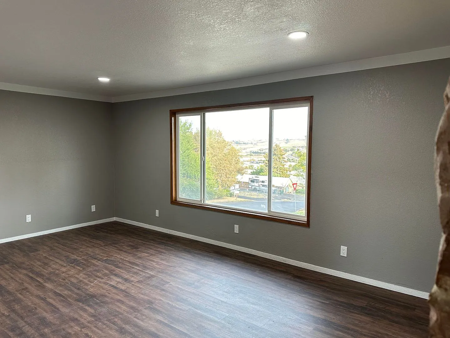 Newly remodeled duplex — Photo 2