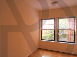 660 W Cornelia Ave #10MB, Chicago, IL 60657