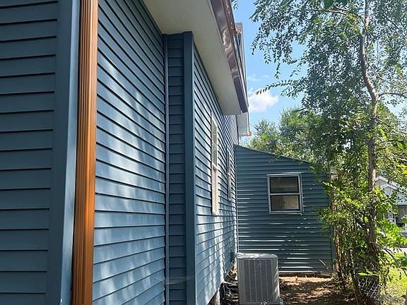 3rd image of 2205 Hendricks St