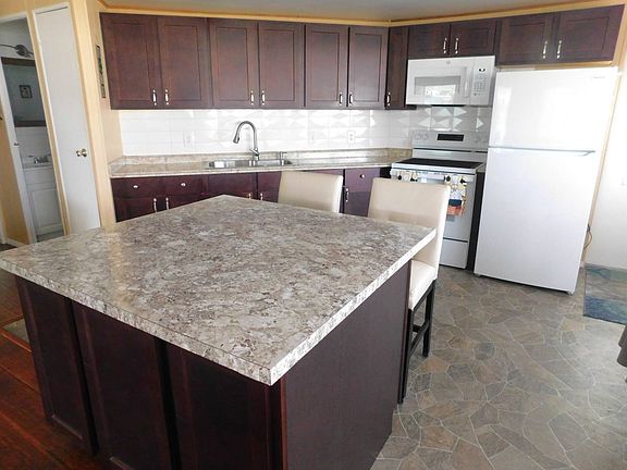 3rd image of 1510 Ariana St #25