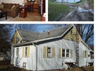 2193 Parksville Ln, Staunton, IL 62088