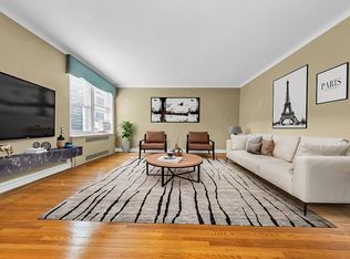 118-11 84th Ave Unit 406, Kew Gardens, NY 11415