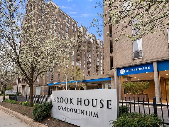 2nd image of 77 Pond Ave APT 805