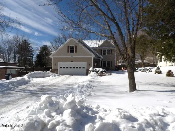 21 Somerset Ave, Pittsfield, MA 01201