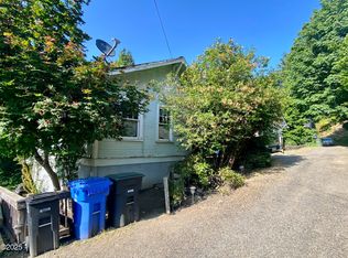 146 NE 6th St, Toledo, OR 97391