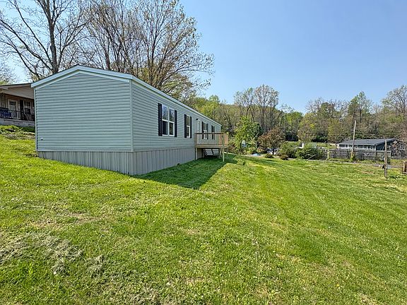 3rd image of 22 Cowbell Ave