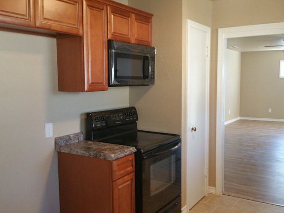 3rd image of 3142 N Tom Green Ave