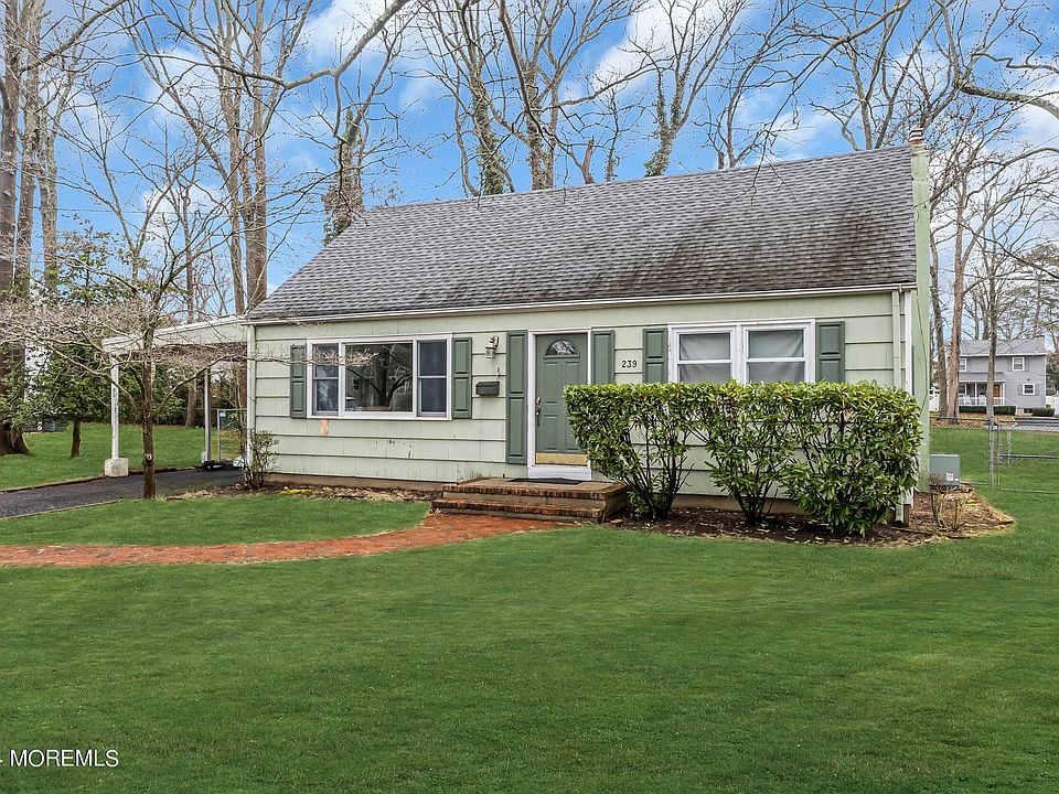 2nd image of 239 Woodcrest Road
