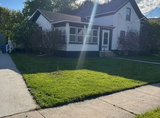 335 W School St, Columbus, WI 53925
