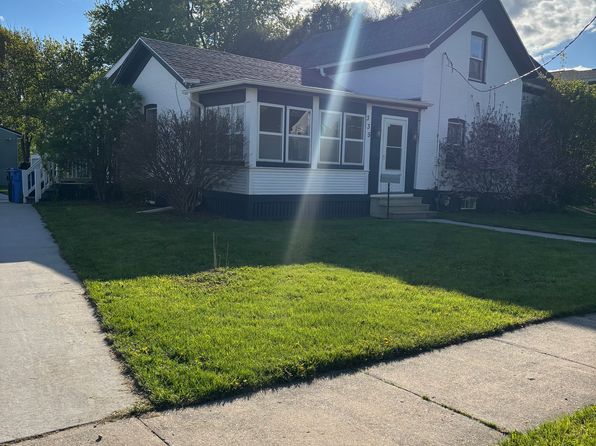 335 W School St