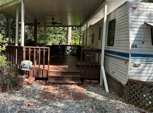 158 Creekview Dr, Cleveland, GA 30528