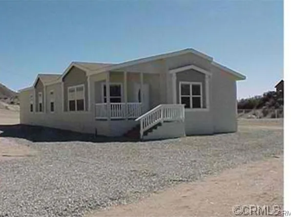 5825B Rockview Rd, Phelan, CA 92371