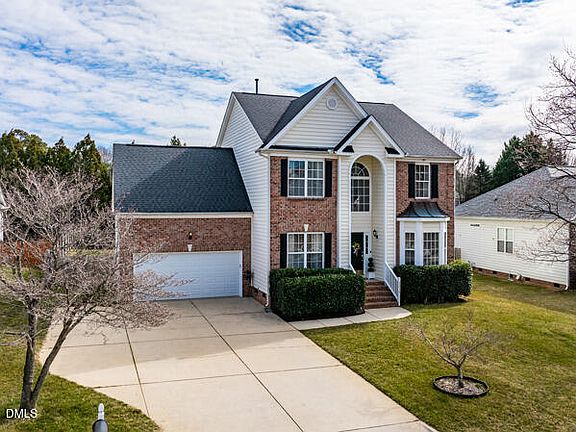 2nd image of 2016 Ambrose Park Ln