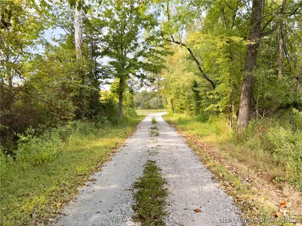  Fields Road W, Vallonia, IN 47281