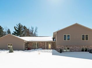 360 Flowerfield Rd, Circle Pines, MN 55014