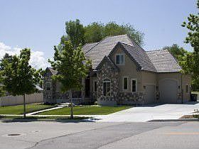 1st image of 1341 W Reunion Ave