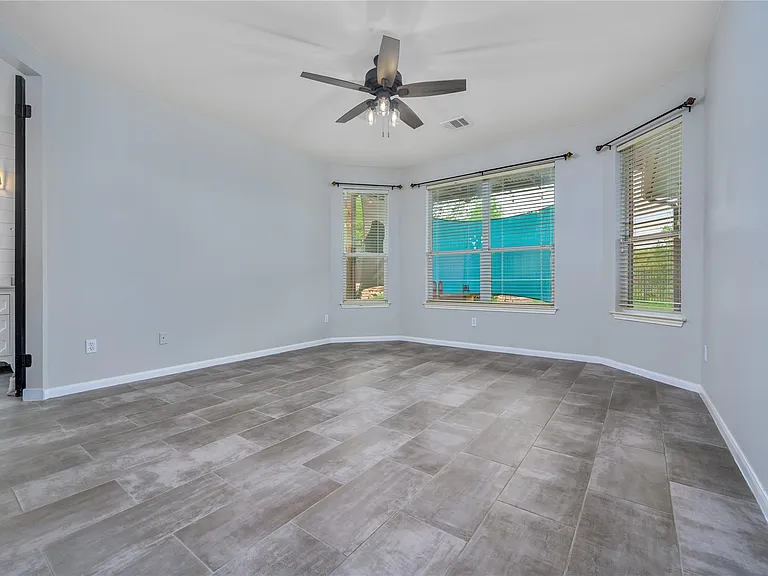 22121 Rose Grass Ln — Photo 17