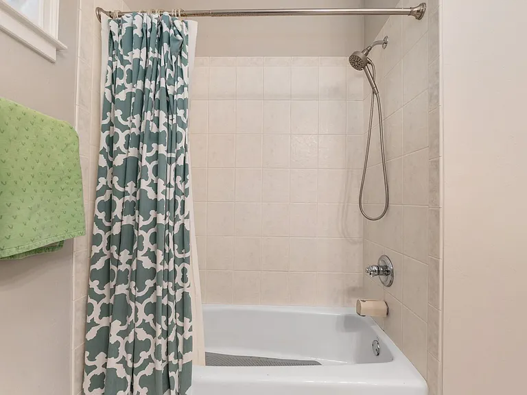 3773 SW 21st Dr — Photo 38