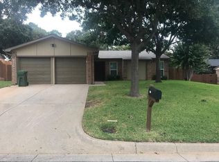 5617 Espanola Dr, Arlington, TX 76017