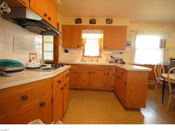 3rd image of 15684 Galemore Dr