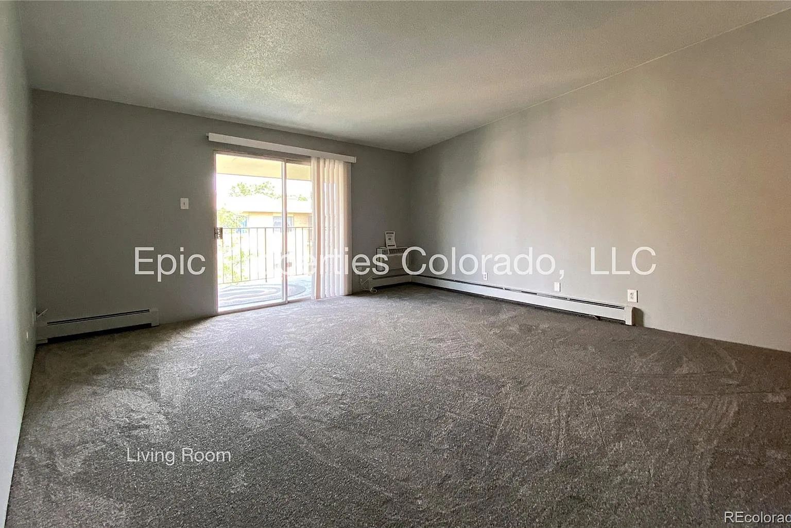 2 bed, 930 sqft, $1,700 — Photo 3
