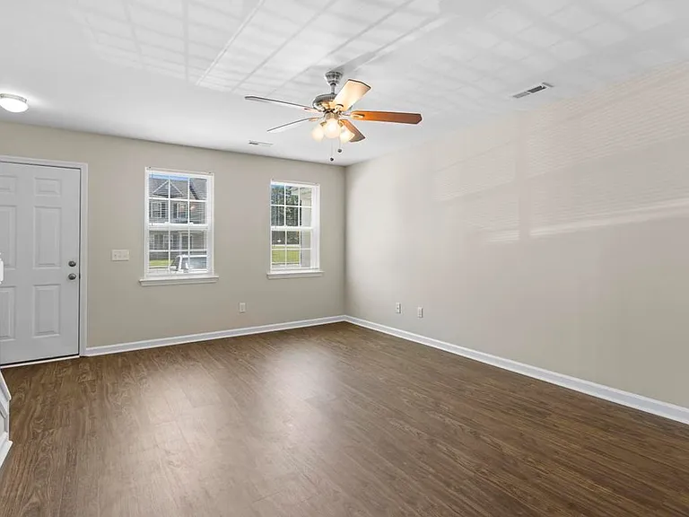 115 Virginias Landing Ct — Photo 6