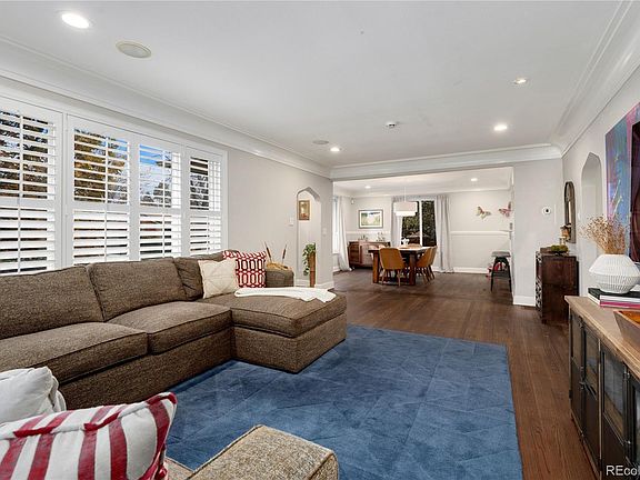 5th image of 2865 Glencoe Street
