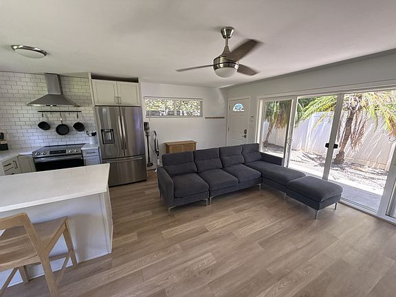 4th image of 37 Kahele St #C