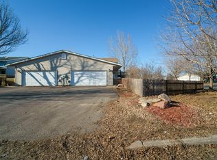 558 Kendall Dr, Hastings, MN 55033