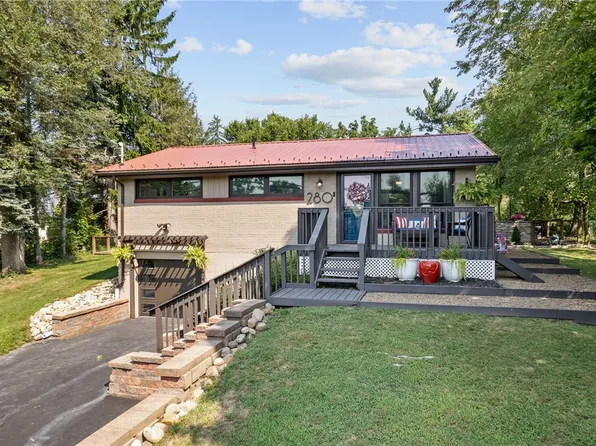 280 Ewings Mill Rd, Coraopolis, PA 15108