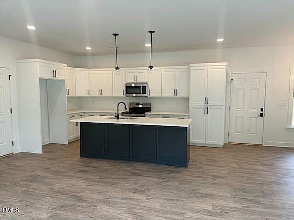 4th image of 602 Wondertown Dr