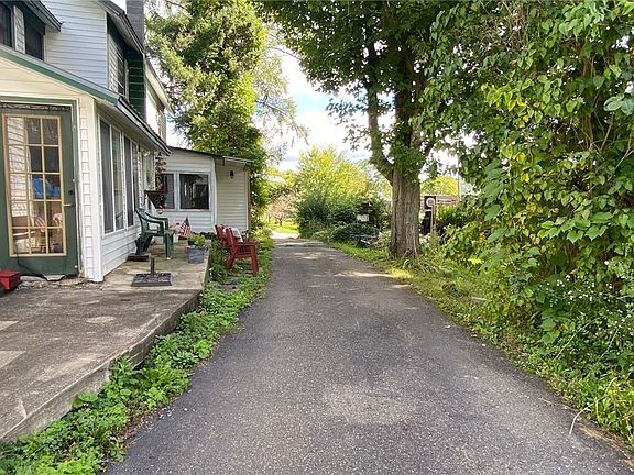 2nd image of 13 Naples Hill Rd