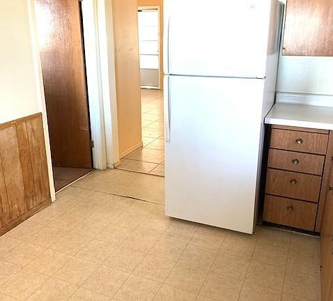 2nd image of 1604 Gladys Dr APT A