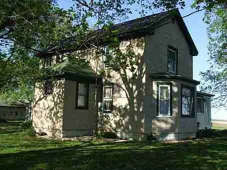 19166 Armington Rd photo 1