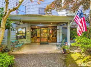 7930 SE 34th St APT 209, Mercer Island, WA