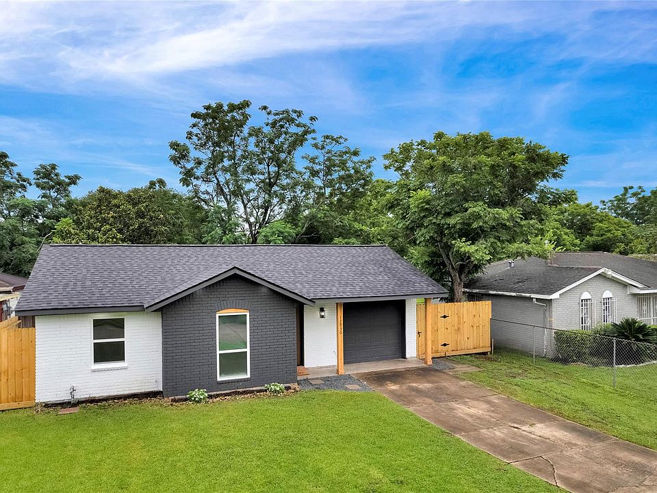 1st image of 12930 Segrest Dr
