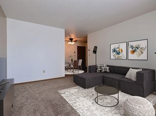 Sterling Park, Fargo, ND 58103