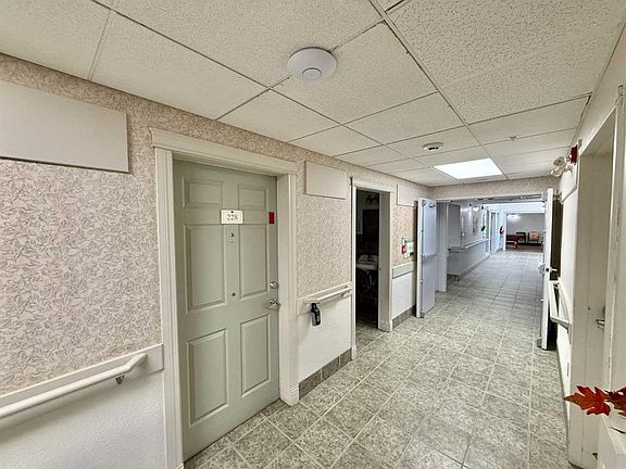2nd image of 10402 S 111th St #228