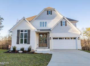 1563 Mountain Hill Ln, Knoxville, TN 37931